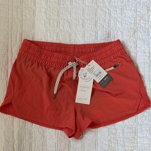 Vuori Women's Clementine Shorts